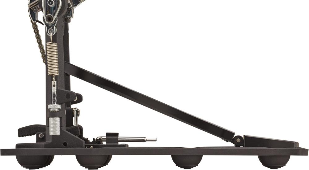 Single Bassdrum pedal with noise eater technology