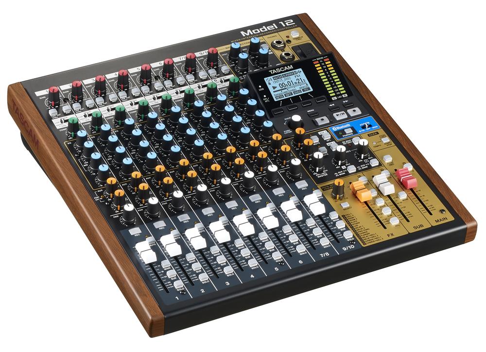 Digital 10-channel mixer with built-in 12-track recorder and USB audio interface 