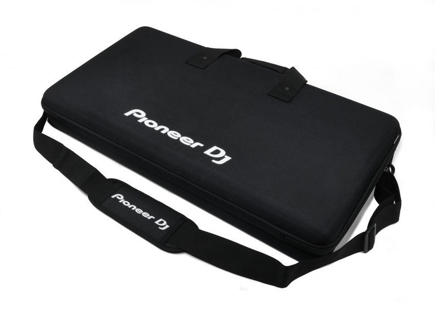 Protective carry bag with the perfect size to fit the DDJ-FLX6 4-channel DJ controller
