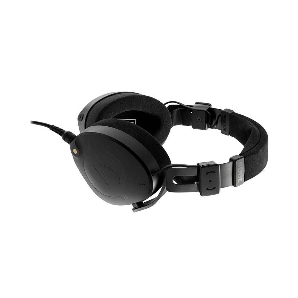RD113768 Professional Over-ear Headphones