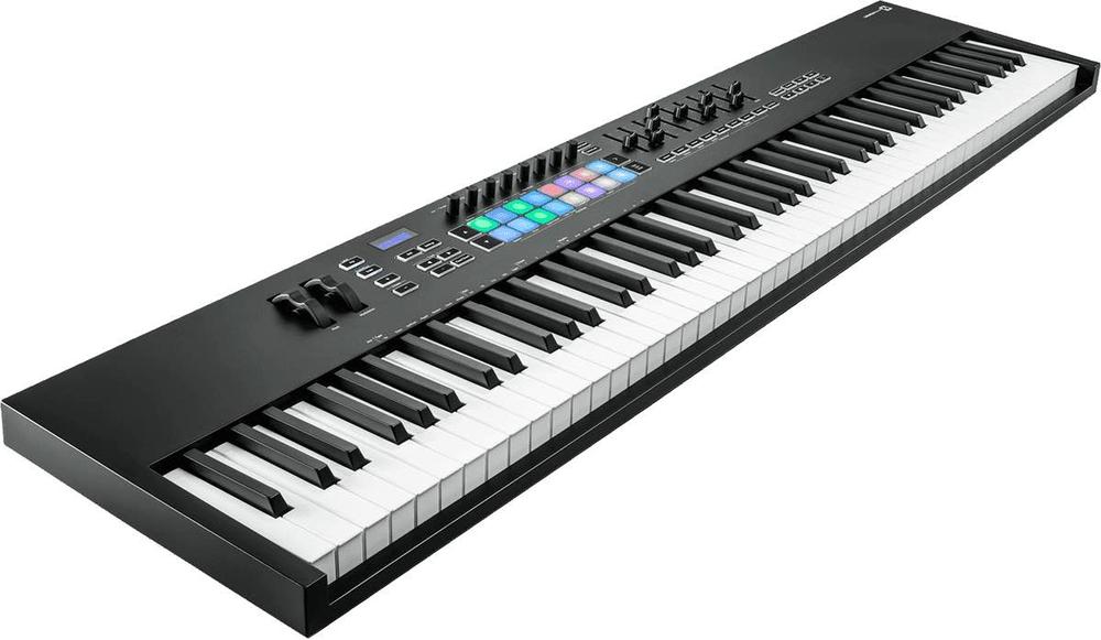 Controller-keyboard Mk3 - 88 semi-weighted key master keyboard 16 Pads V3