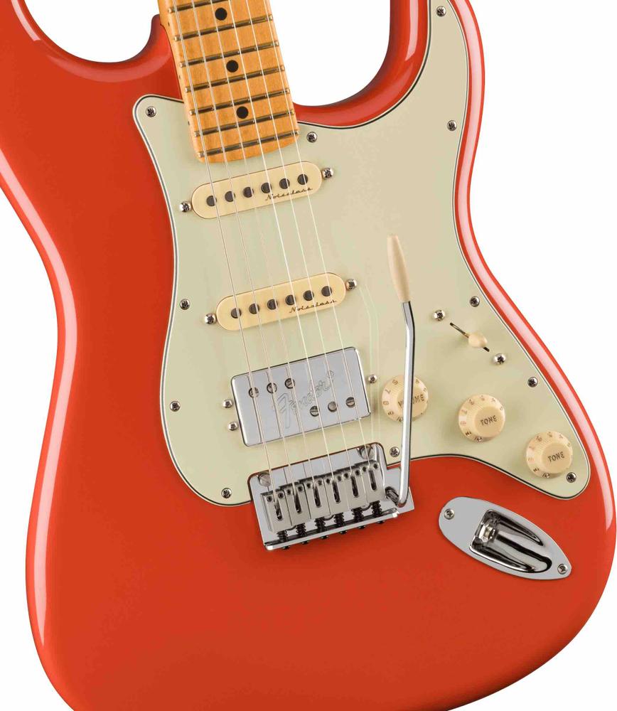  Player Plus Stratocaster® HSS, Maple Fingerboard, Fiesta Red 